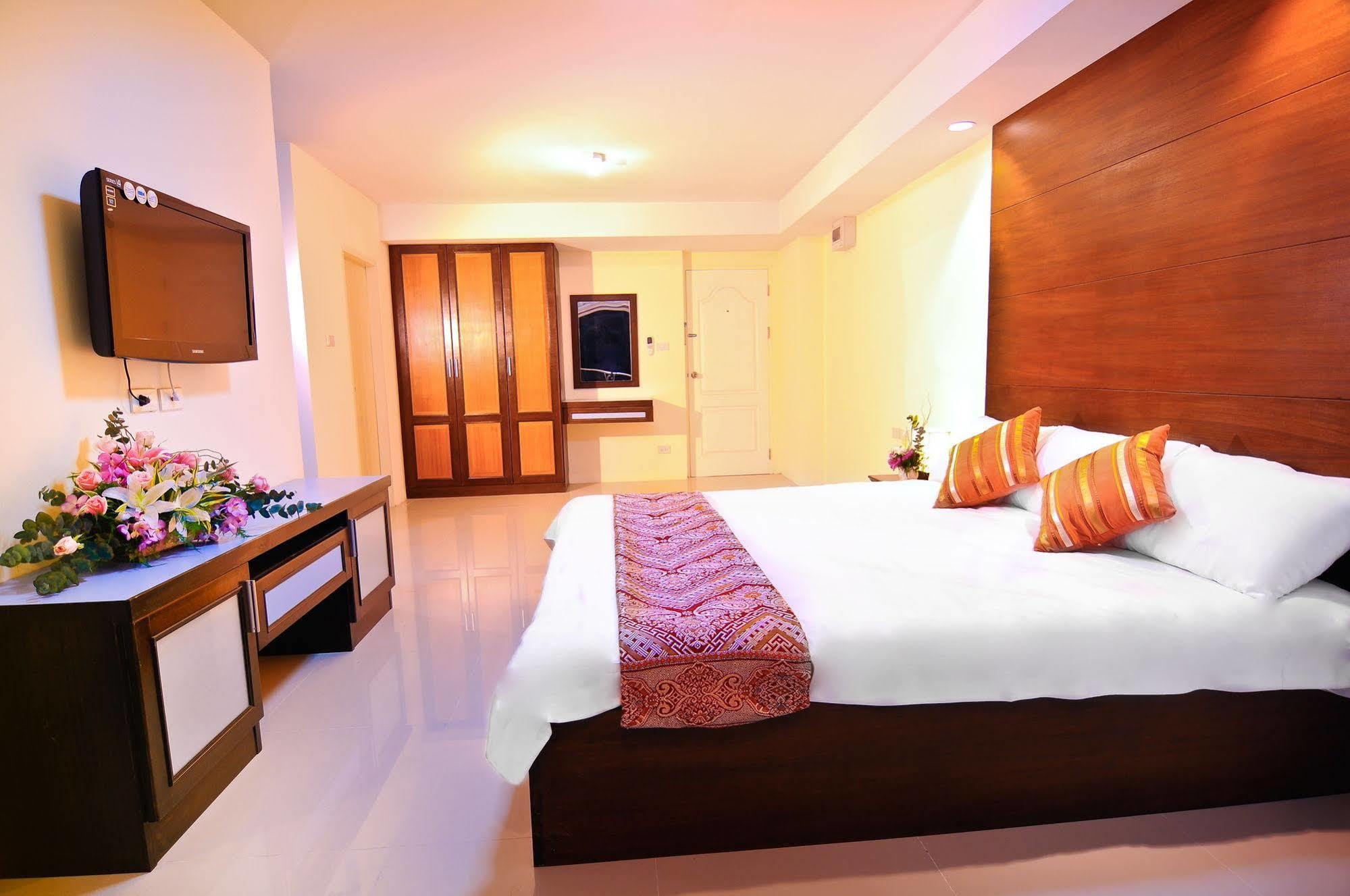 Grand Living Residence Csiangmaj Kültér fotó